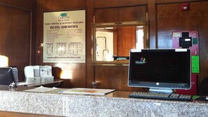 Reception - Oaktree Inn & Suites Oklahoma City (Oklahoma City)