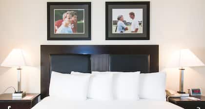 Sooner Legends Inn and Suites
