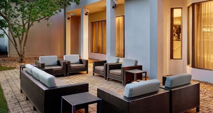 Courtyard by Marriott - Atlanta Executive Park/Emory