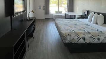 WiFi (free), bed sheets