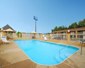 Seasonal outdoor pool
