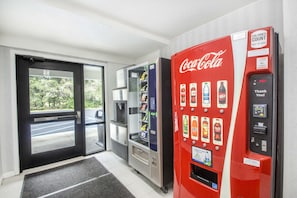 Snack bar - Rodeway Inn & Suites New Paltz - Hudson Valley (Highland)