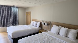 Dubbelrum - 2 dubbelsängar | Gratis wi-fi, sängkläder och väckarklockor