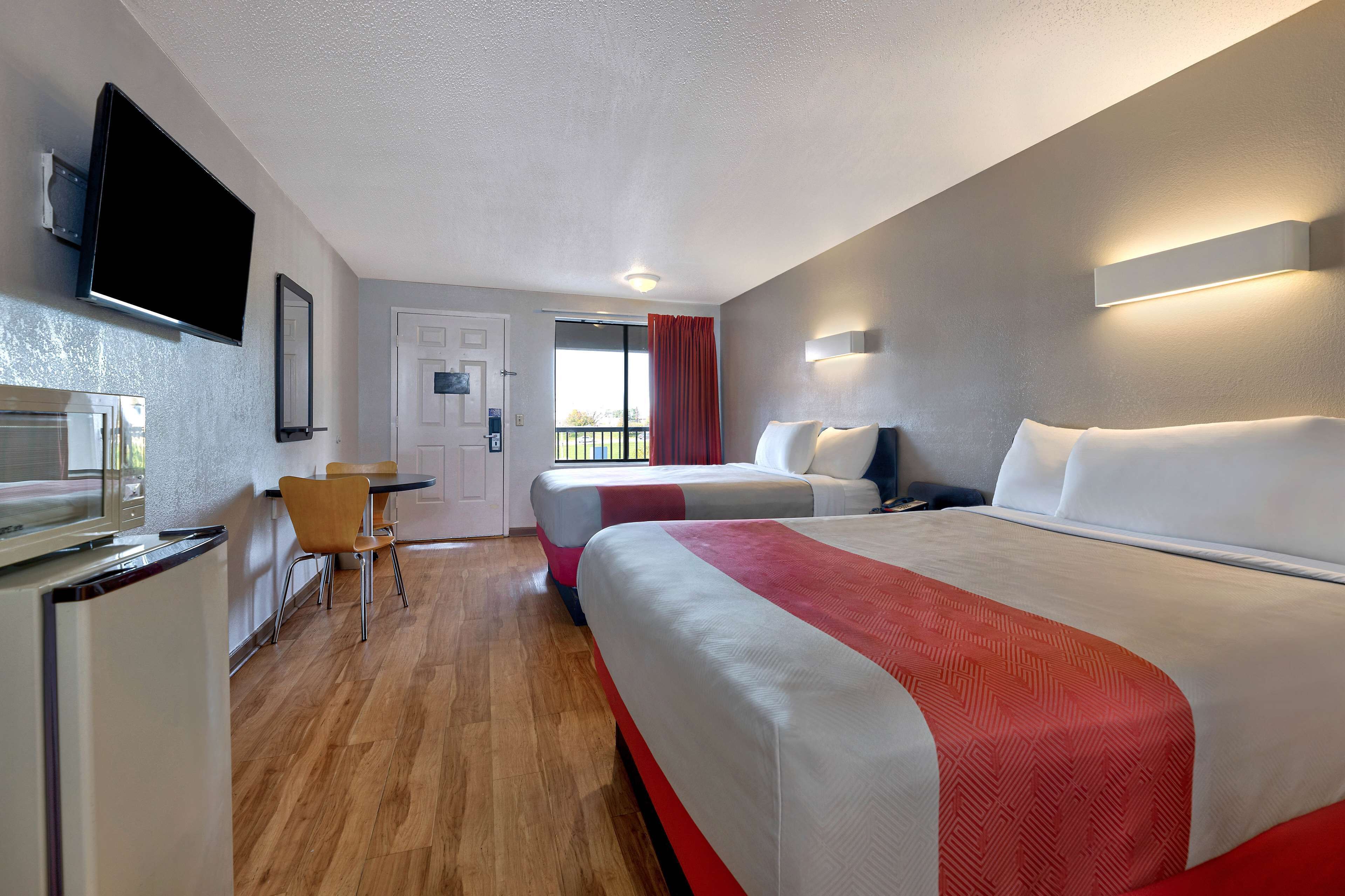 Blackout drapes, WiFi (free), bed sheets