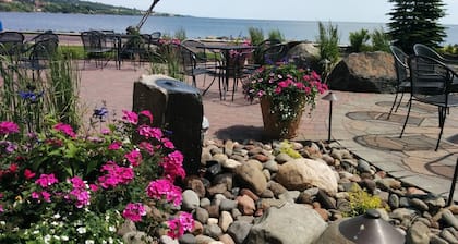 Canal Park Lodge