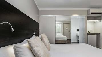 Premium Room, 1 King Bed