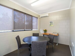 Business center - Mercure Townsville (Currajong)