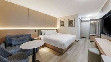 Premium bedding, in-room safe, blackout curtains, iron/ironing board