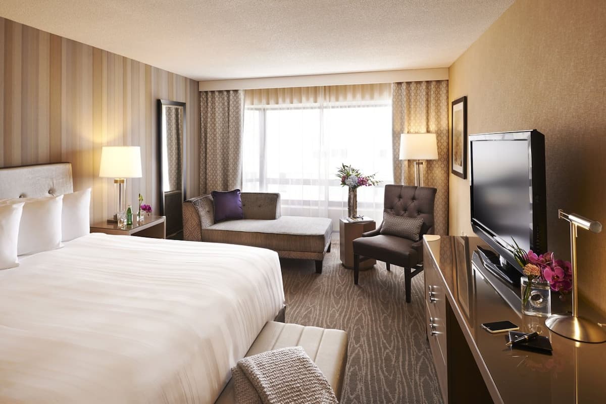 Business Room (Crown service) | 1 bedroom, premium bedding, down duvets, pillow-top beds