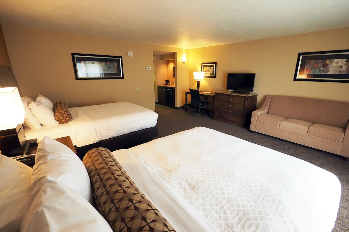 1 bedroom, premium bedding, iron/ironing board, free cots/infant beds