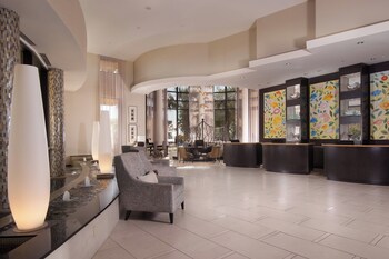 Hotel entrance and lobby at Charleston Marriott