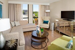 Sengetøy av topp kvalitet, dundyner og senger med overmadrass