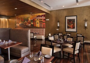 Déjeuner préparé sur commande servi tous les jours en supplément