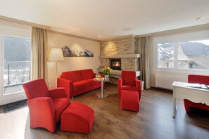 Panorama Suite | Allergikerbettwaren, Minibar, Zimmersafe, Verdunkelungsvorhänge