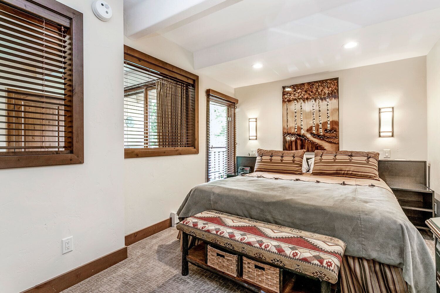 Coffres-forts dans les chambres, décoration personnalisée