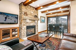 Condo, 2 Bedrooms, 2 Bathrooms (Diamond 900 Square Feet) | Living area | 24-inch Smart TV with satellite channels, TV, fireplace - Antlers at Vail (Vail)