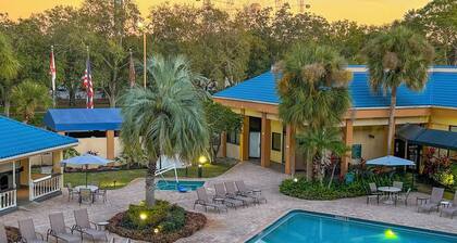 Hotel Monreale Express and Studios IDrive District