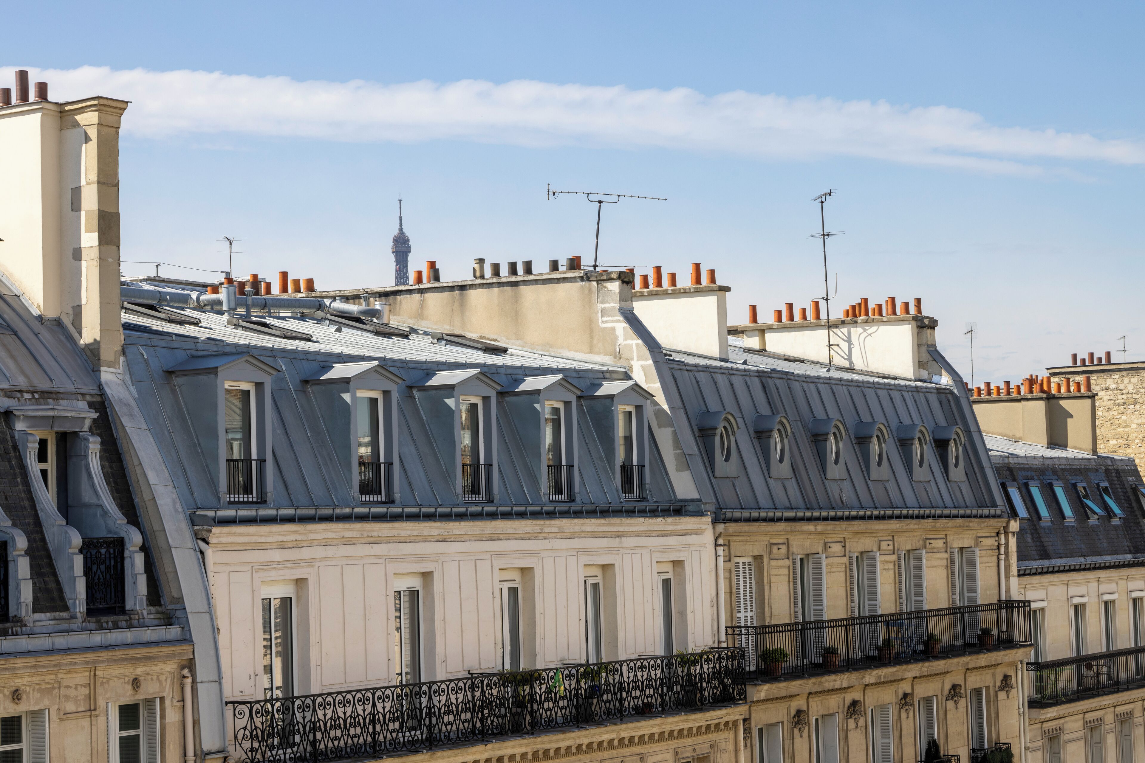 premium bedding, minibar, in-room safe, individually decorated