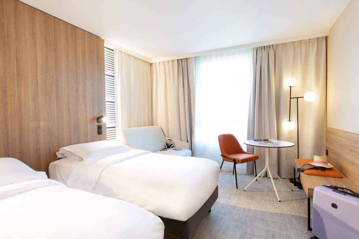 Chambre Standard, 2 lits une place
