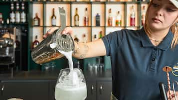 Bar (in der Unterkunft)