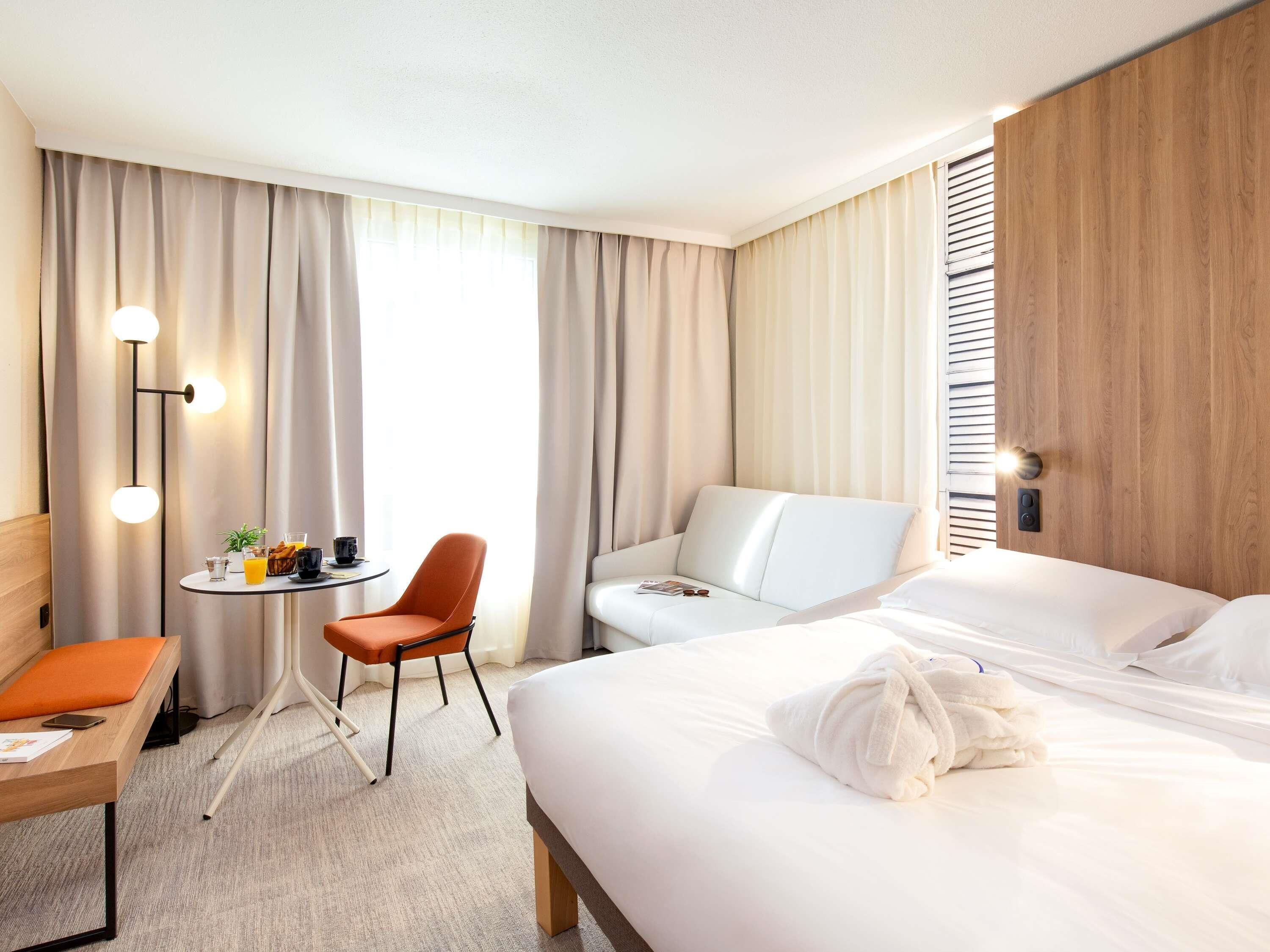 Executive Room, 1 Double Bed with Sofa bed