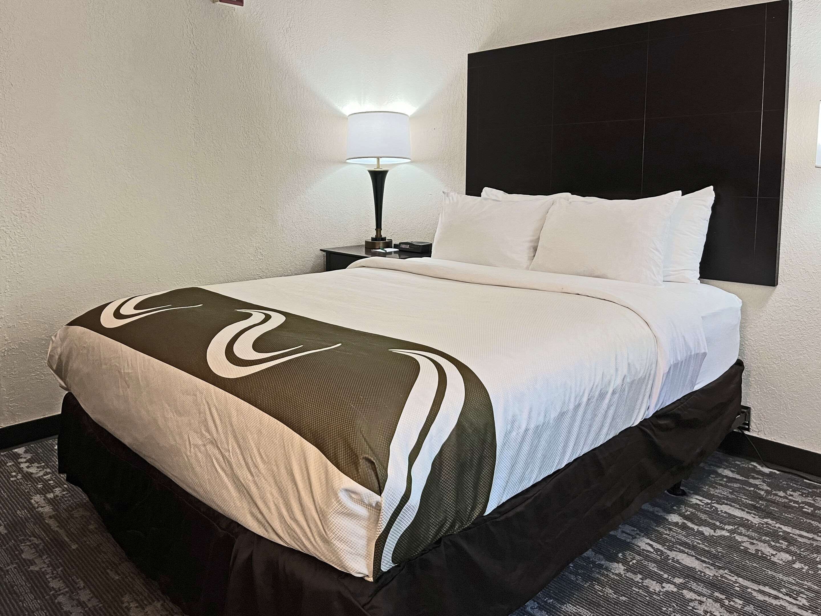 room, 1 queen bed, accessible, non smoking | blackout curtains, iron/ironing board, free cots/infant beds, free wifi