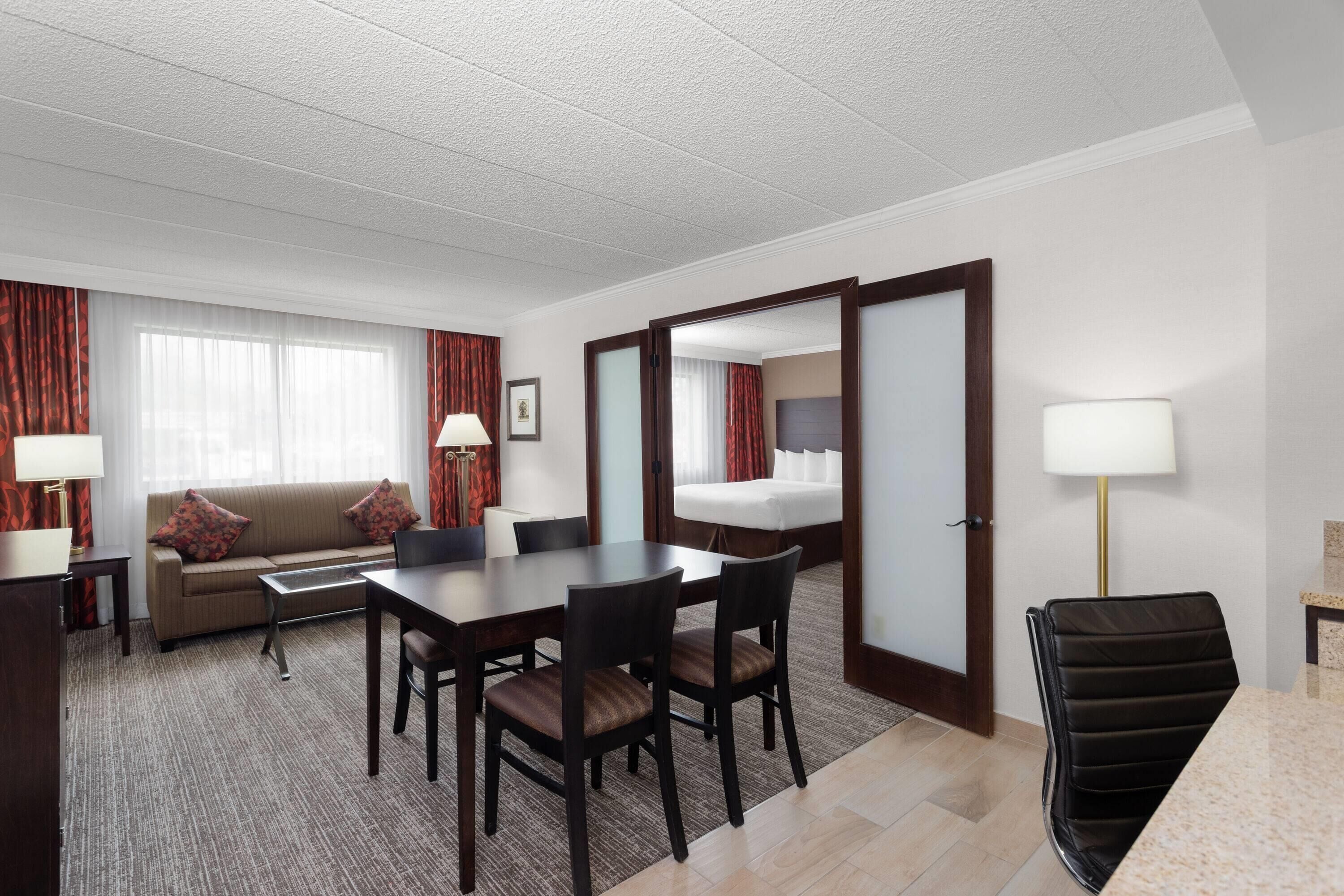 Suite, 1 Bedroom, Non Smoking | Premium bedding, in-room safe, desk, soundproofing