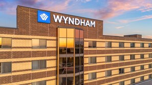 Exterior -  Wyndham Minneapolis South/Burnsville (Burnsville)