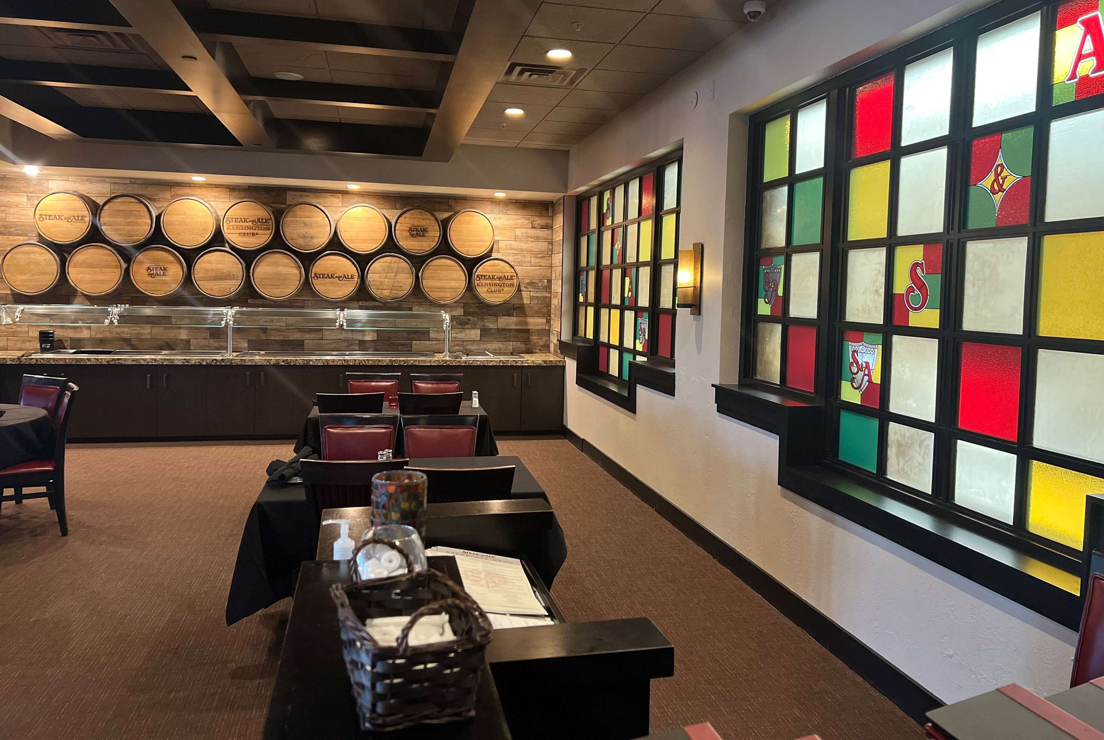 breakfast, lunch, dinner served; american cuisine