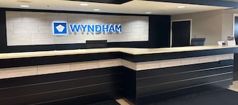  Wyndham Minneapolis South/Burnsville