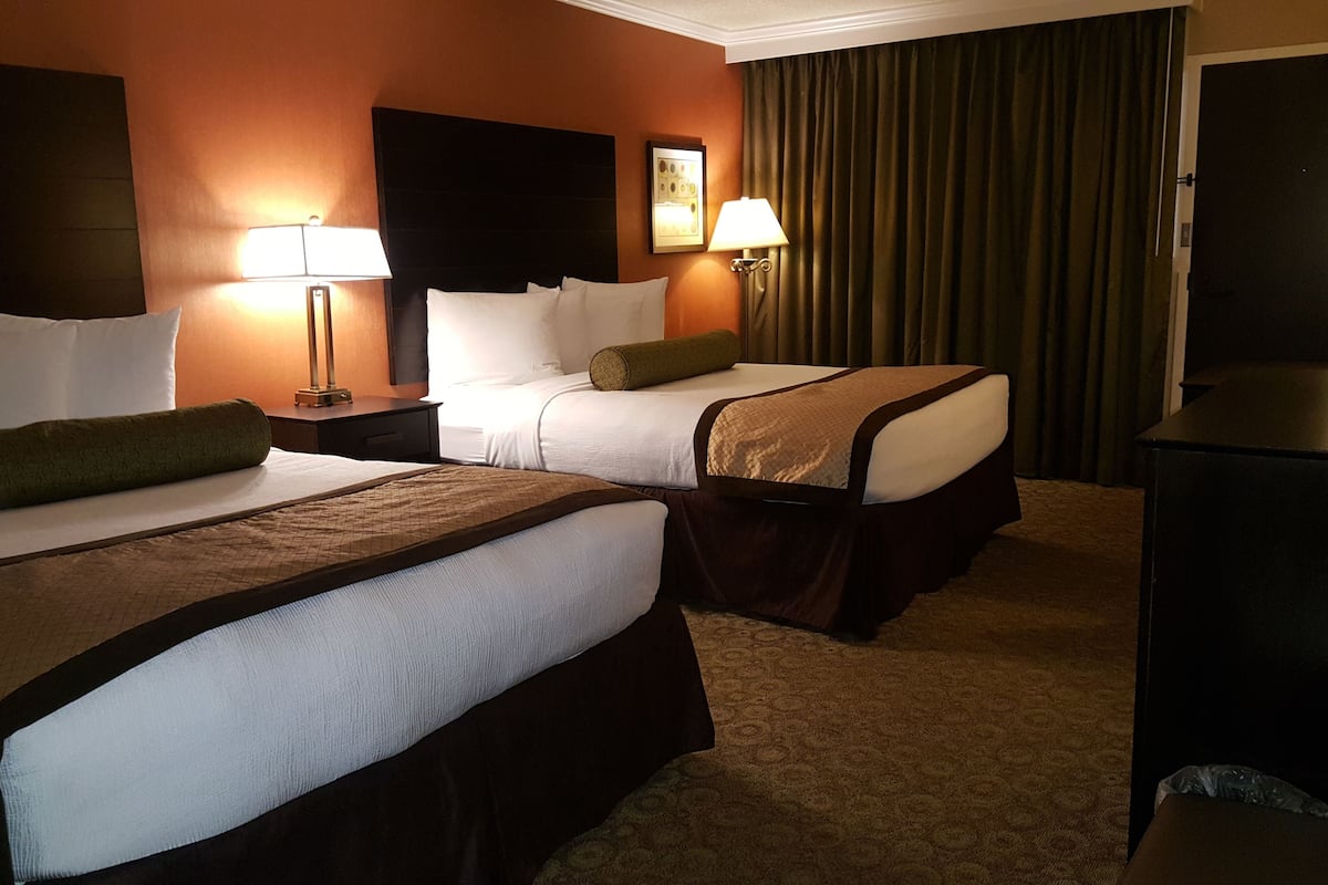 standard room, 2 queen beds, non smoking, terrace | premium bedding, in-room safe, desk, soundproofing