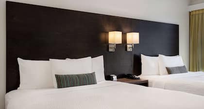 Days Inn by Wyndham Victoria Airport Sidney