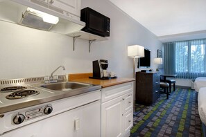 Room, 2 Queen Beds, Non Smoking (Efficiency)
