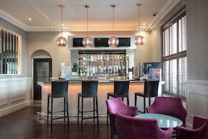 Bar (on property) - Sidney Hotel London Victoria  (London)