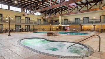 Indoor pool, pool loungers