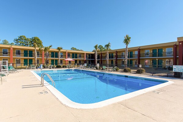 Seasonal outdoor pool