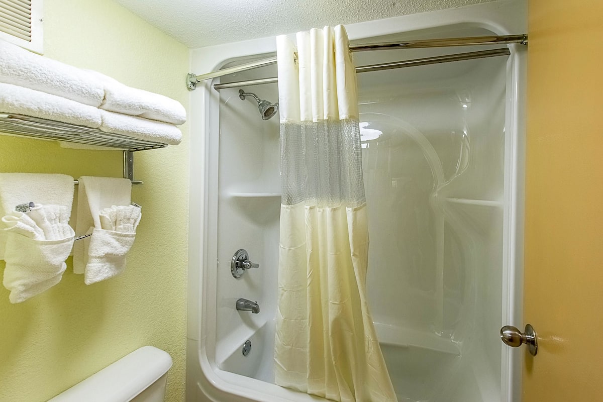 Standard Room, 2 Double Beds, Non Smoking | Desk, blackout drapes, iron/ironing board, cribs/infant beds