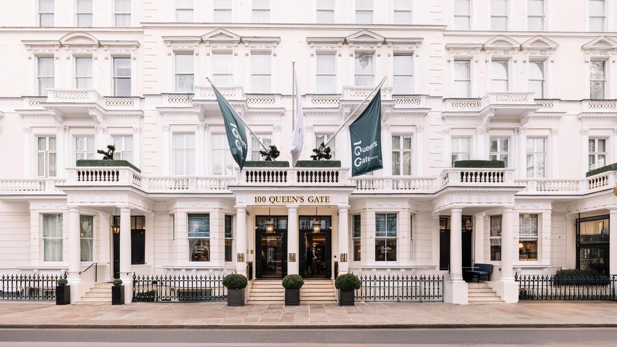 100 Queen's Gate Hotel London Kensington, Curio Collection by Hilton