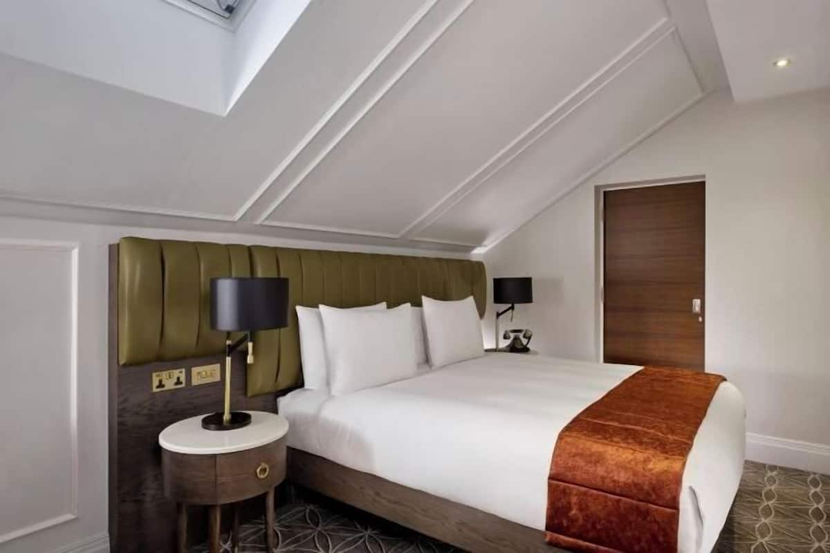 Hypo-allergenic bedding, memory foam beds, minibar, in-room safe