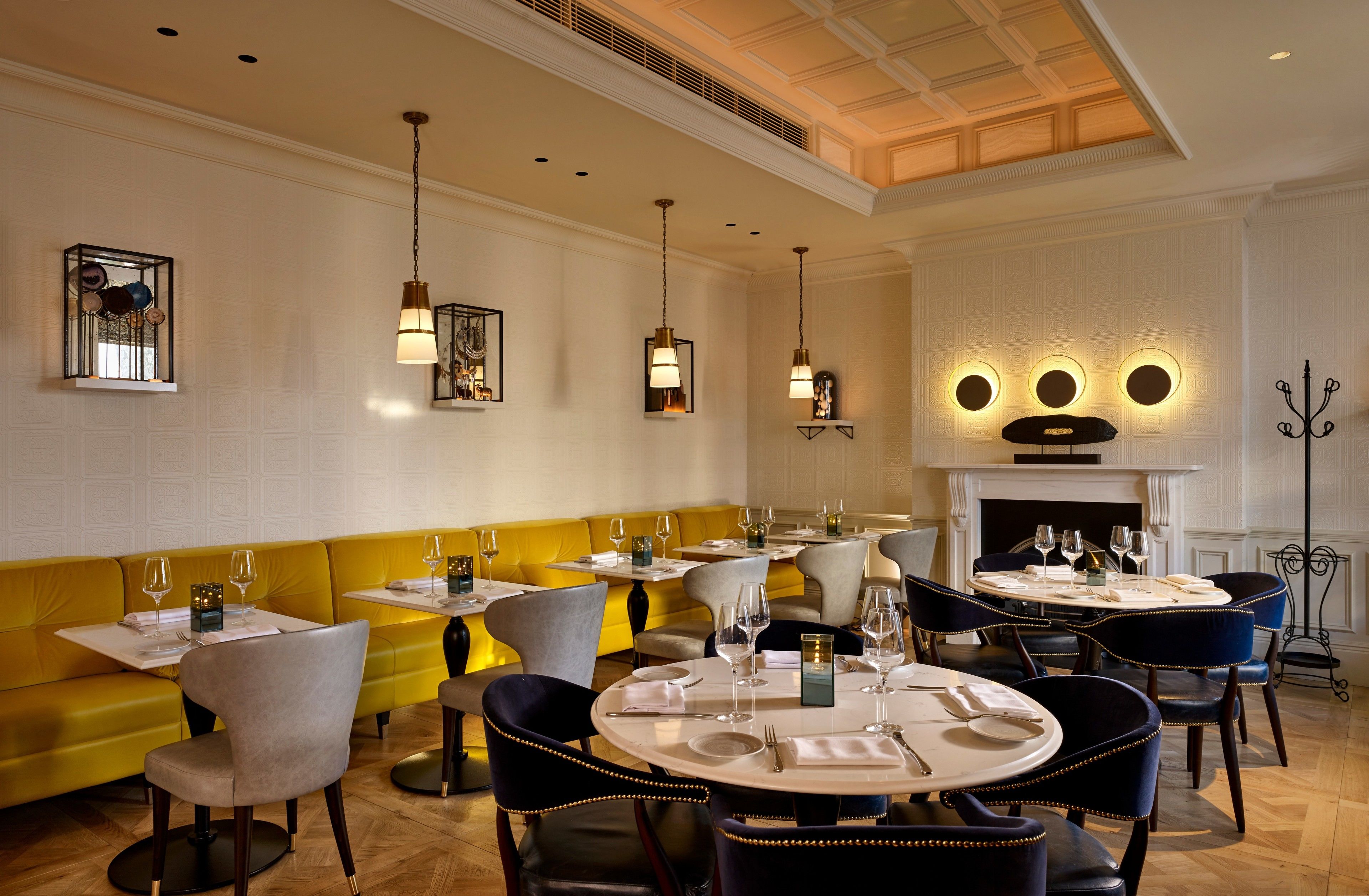 Daily English breakfast (GBP 20.00 per person)