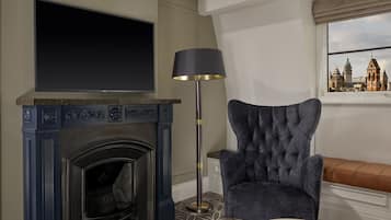 Duplex Suite | Living area | Flat-screen TV