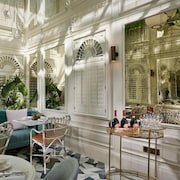 100 Queen's Gate Hotel London Kensington, Curio Collection by Hilton