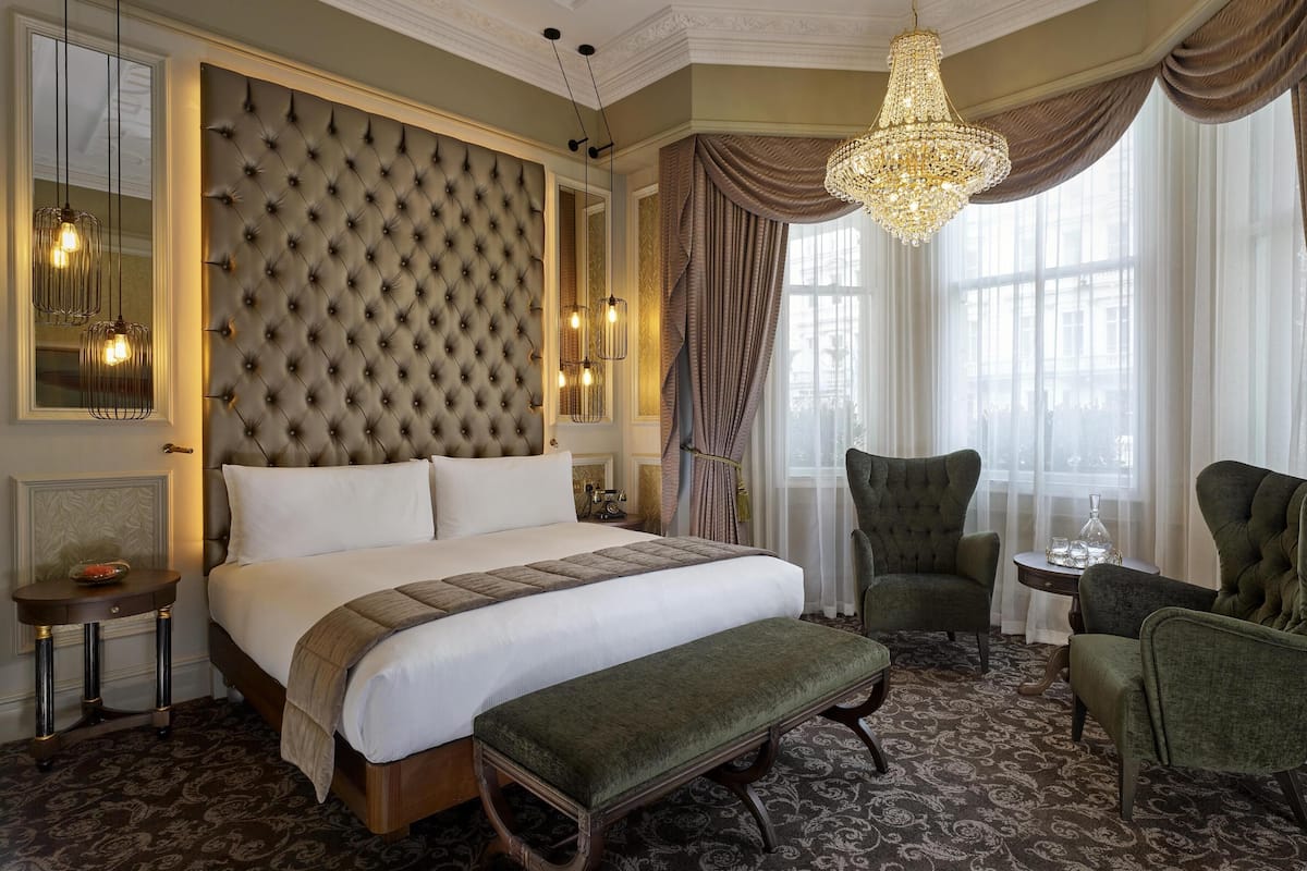 Hypo-allergenic bedding, memory foam beds, minibar, in-room safe