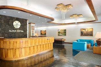 Hotel entrance and lobby at Ilima Hotel