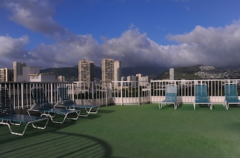 Terrace/patio at Ilima Hotel