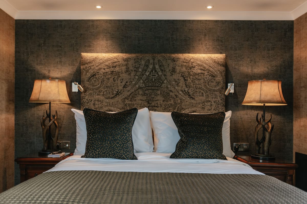 classic room, terrace | 1 bedroom, premium bedding, desk, iron/ironing board