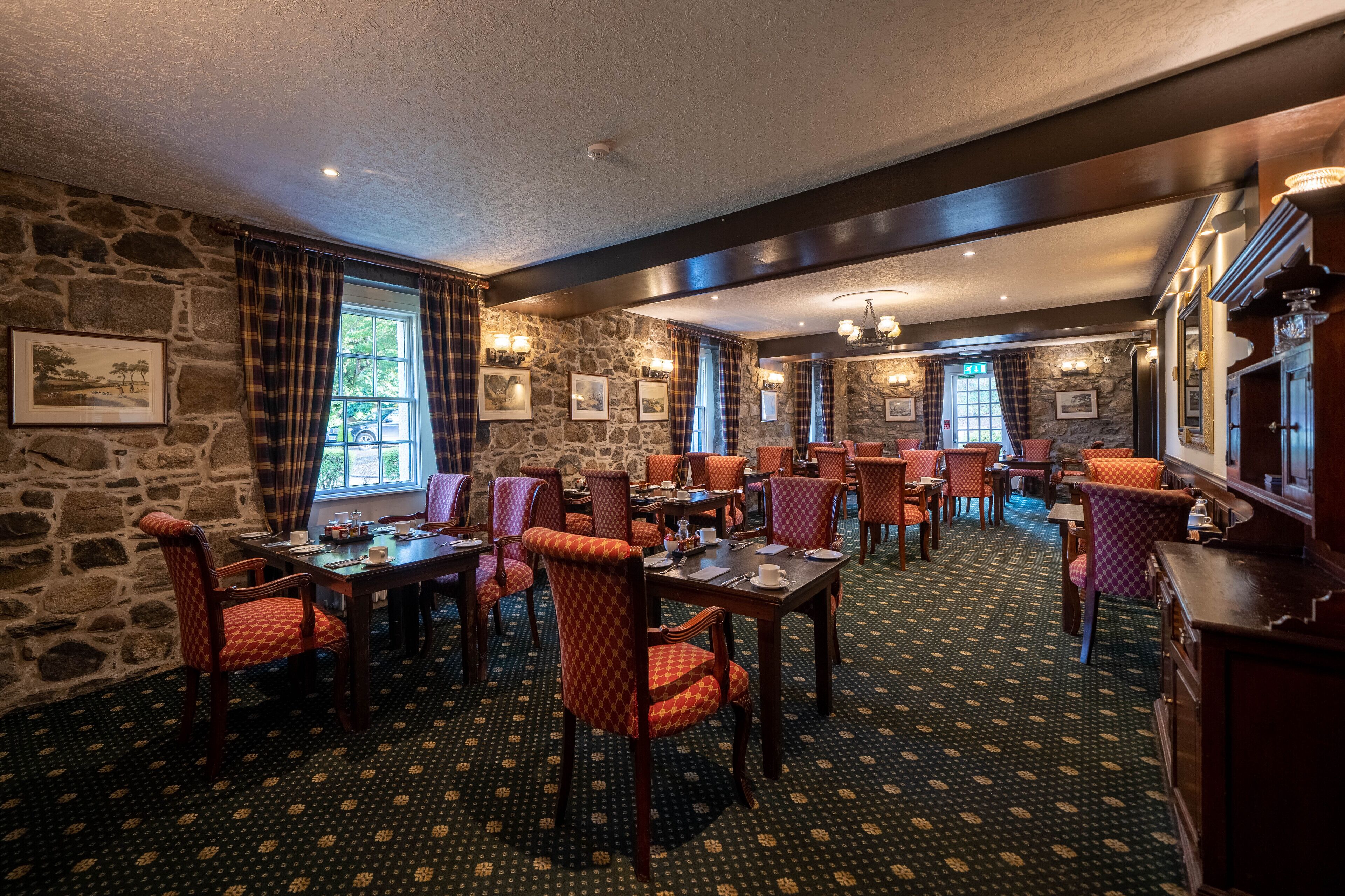 Daily full breakfast (GBP 17.50 per person)