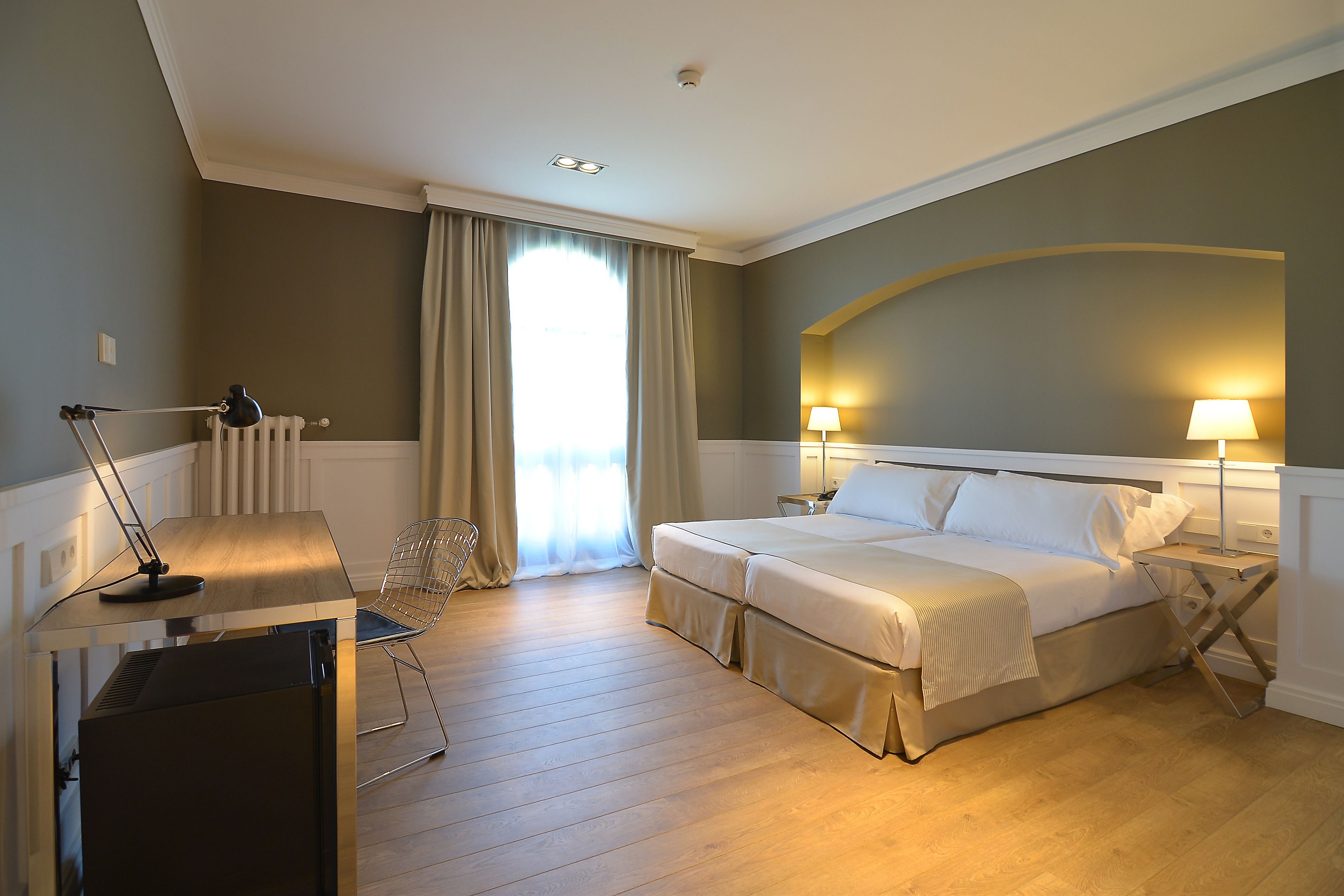 superior room | 1 bedroom, minibar, in-room safe, desk