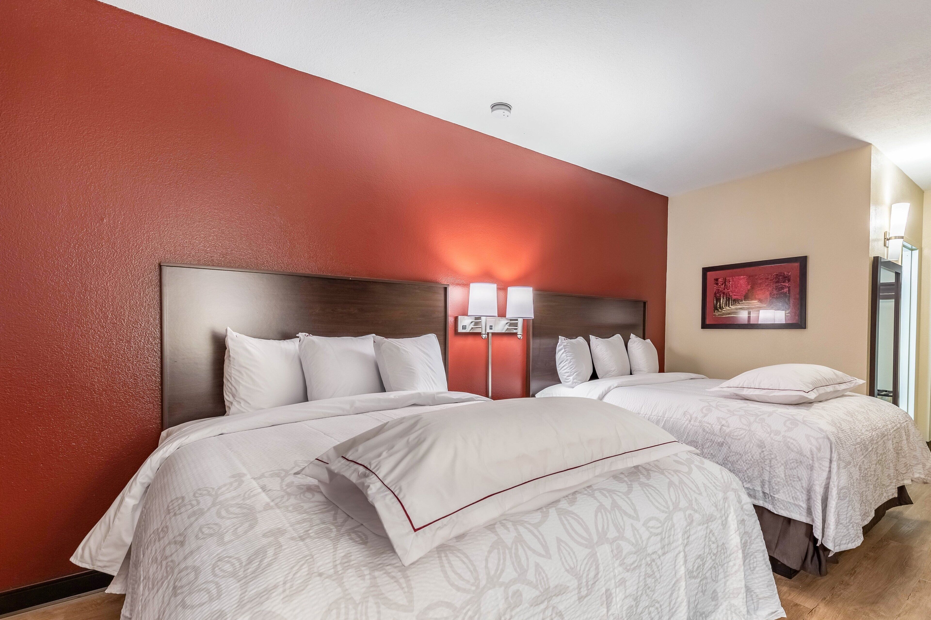 Photo - Red Roof Inn PLUS & Suites Houston - IAH Airport SW