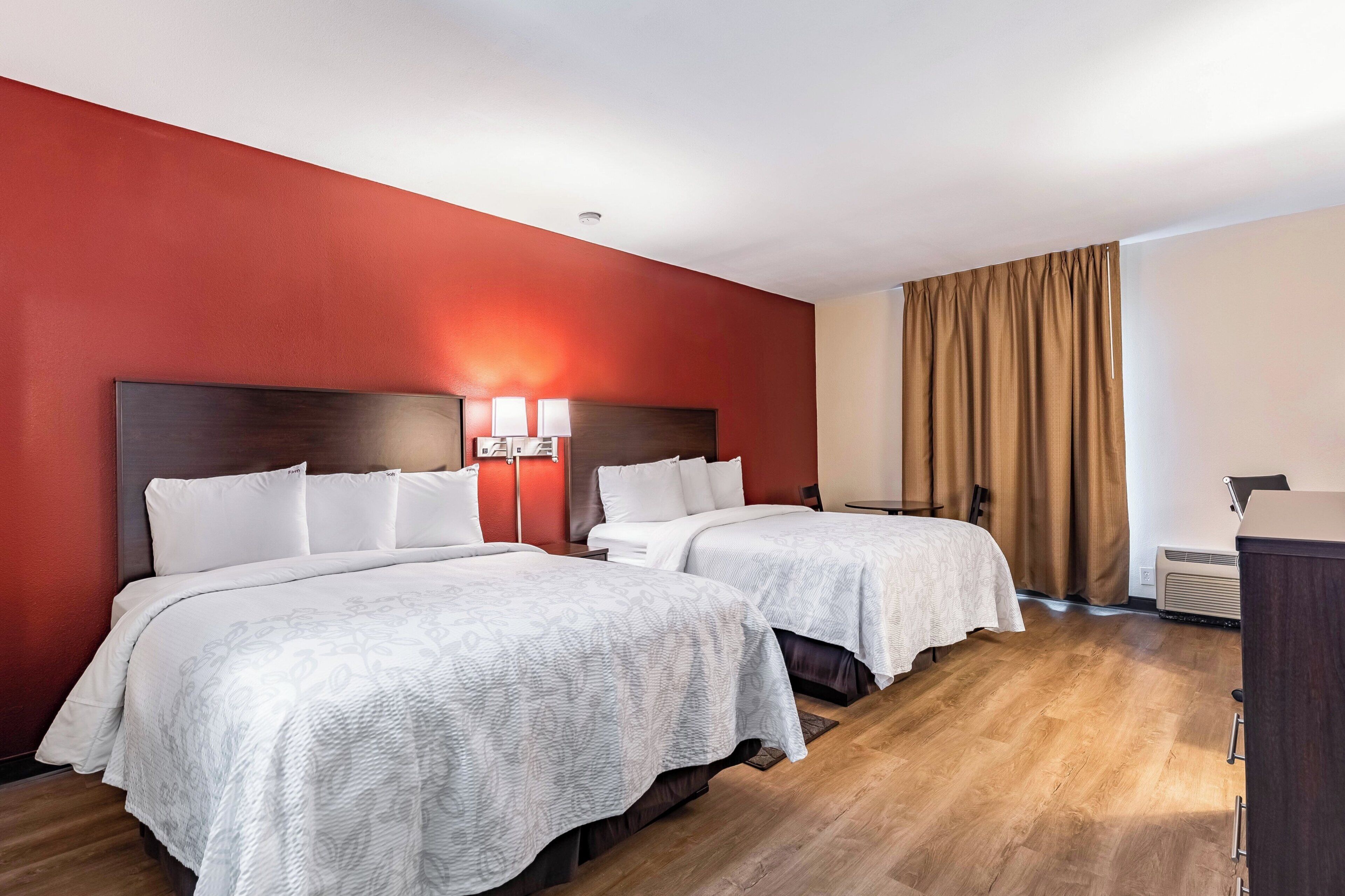 Foto - Red Roof Inn PLUS+ & Suites Houston - IAH Airport SW